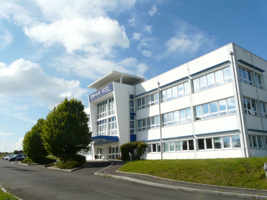 Façade900